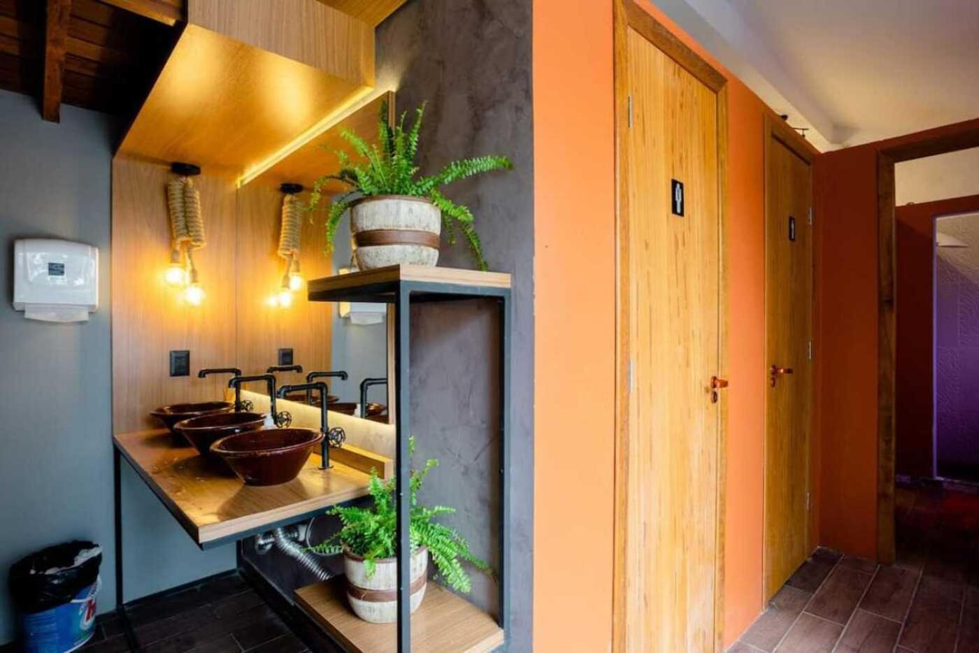 Nomades Vibe Da Ilha - Adventure Hostels & Coworking Florianópolis Exterior foto